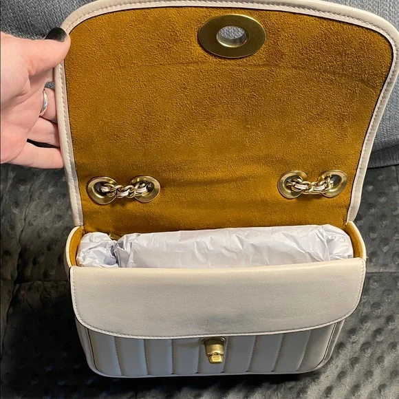 Coach Madison Cream Quilted leather Bag purse LIKE NEW w/dust bag $495 retail - Picture 12 of 16